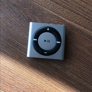 Apple iPod Shuffle - amazing condition!!!